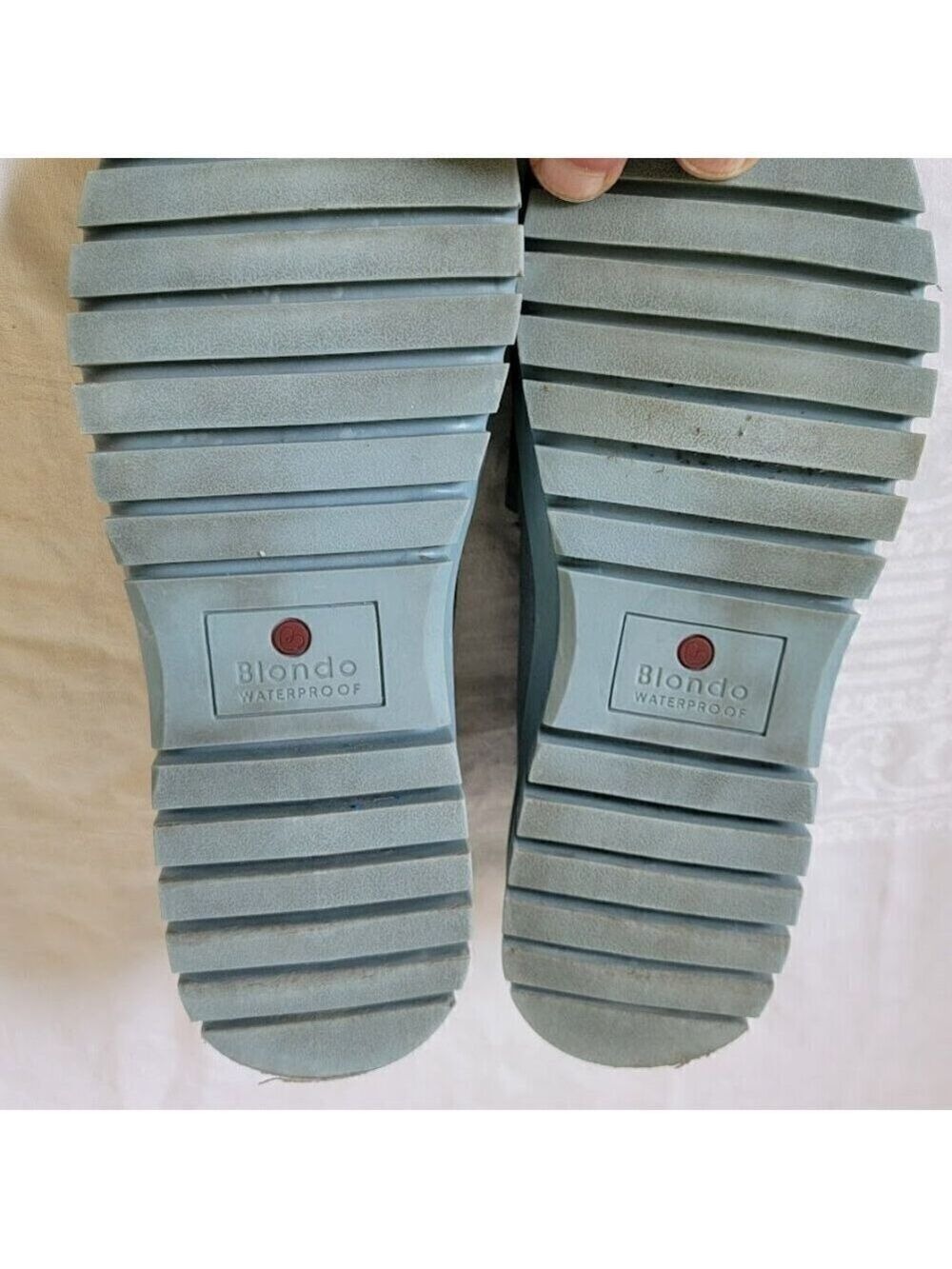 Blondo Waterproof Blue Suede Loafers - Size 7M - Picture 8 of 8